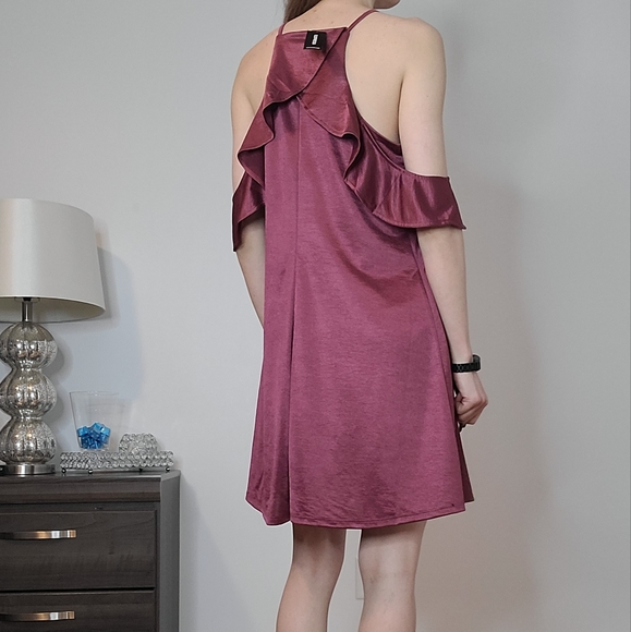 Express scallop dress - Picture 6 of 17